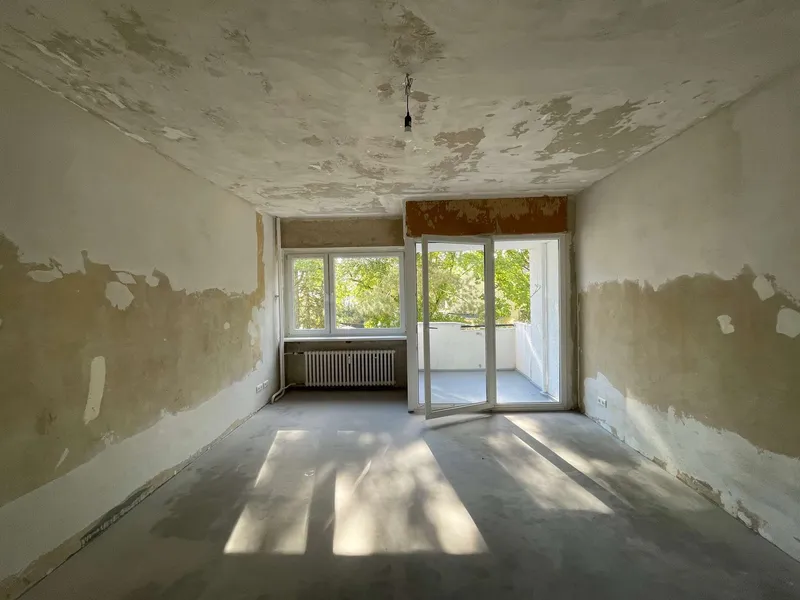 1,5 Zimmer / Balkon / Spandau / Renovierungsbedürftig / ab sofort! — photo 1